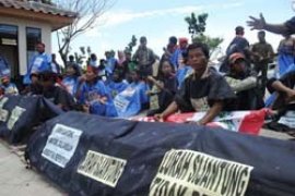Warga Pantai Melur Tolak Pokdarwis           