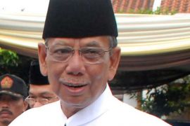 Hasyim Muzadi ingatkan isu LGBT untuk kepentingan komersial
