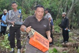 Kotak Hitam Cassa 212-100 PT SMAC