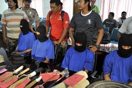 POLISI TERLIBAT PERAMPOKAN SPBU