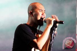 Musician Ahmad Dhani Also Gets Parcel Bomb