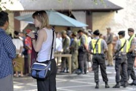 PENUTUPAN HOTEL TAK BERIZIN