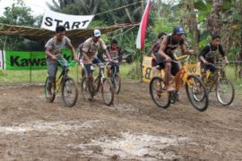 KEJUARAAN MINI CROSS