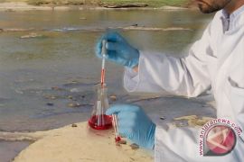 Bengkulu Uji Pencemaran Air Sungai