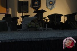 Unhalu Kendari Cetak 1.329 Wisudawan Baru