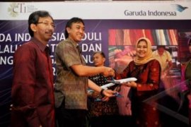 PELATIHAN TENUN GARUDA