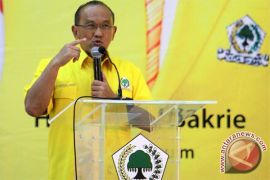Aburizal Bakrie sosialisasikan KTA terbaru Partai Golkar