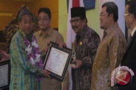 Gubernur Jatim Raih "Inclusive Education Award"
