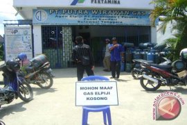 Warga Kendari Kesulitan Gas Elpiji
