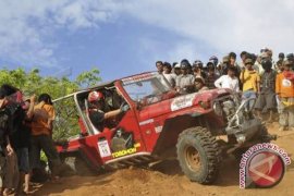 Mobil "off-road expedition" berdatangan ke Aceh