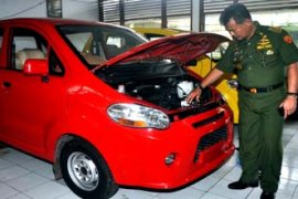 MOBIL   MOKO Page 1 Small