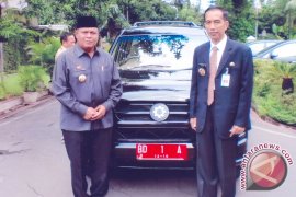 Wali kota lelang fortuner ganti Kiat Esemka