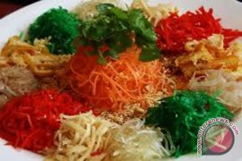 Yee Sang, makanan keberuntungan pergantian tahun baru China