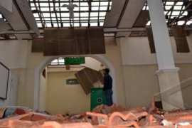 PERUSAKAN MASJID AHMADIYAH