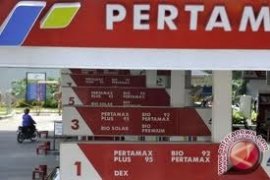 Antrean Sepi Saat Kenaikan Harga BBM Diumumkan 