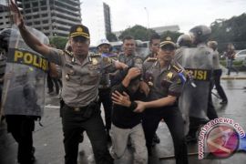 Polisi buru provokator demonstrasi rusuh di Palu