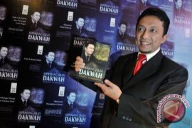 Menkominfo Luncurkan Buku Otobiografi