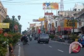 Sultan minta pemda tegas tertibkan sampah visual 