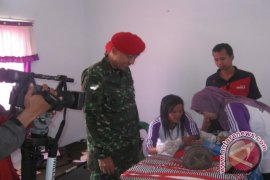 Danjen Kopassus Tinjau Baksos Tim Ekspedisi Khatulistiwa 