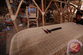 Industri rotan Page 1 Small