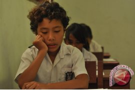 Hari Pertama UN di Palu Kekurangan Soal dan LJK