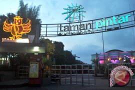 Wahana air menari Taman Pintar tampil baru