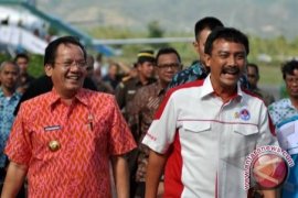 Andi Mallarangeng mengundurkan diri sebagai Menpora 