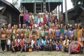 Kepala Adat Dayak Prihatin Desa Budaya Dilupakan 