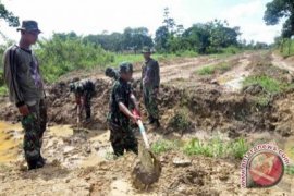 TMMD Bantul bangun jalan akses menuju sekolah 