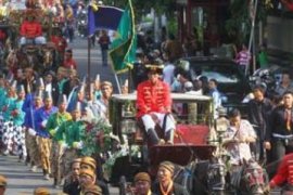 KIRAB AGUNG JUMENENGAN