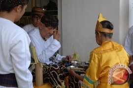 Kesultanan Gelar Prosesi Beluluh 