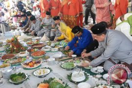 Nikmatnya "Beseprah", Makan Bersama Ala Kutai