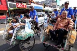 PAWAI SIMPATI BECAK
