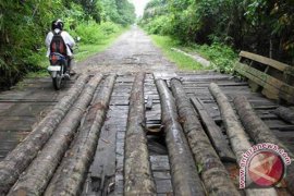 Jalan Kuin Kecil terdapat 13 jembatan mengkhawatirkan