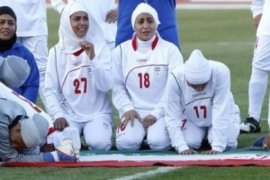 Larangan Pesepak Bola Putri Pakai Jilbab Dicabut
