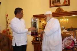 Imam Besar Masjid Palestina di Pontianak