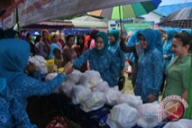 ADVERTORIAL - PKK Provinsi Kalsel dan Tanbu Gelar Safari Ramadhan Bersama 