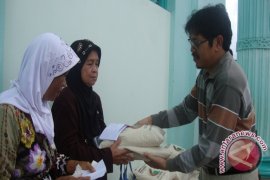 LAZ Yaumil  PT Badak Salurkan  9,4 Ton Zakat Fitrah