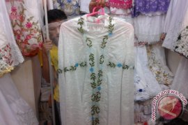 Mukena Jumputan Khas Palembang Jadi Tren Ramadhan