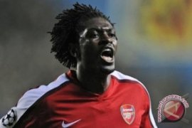 Adebayor Pindah ke Tottenham Hotspurs