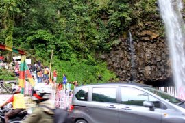 WISATA AIR TERJUN Page 1 Small