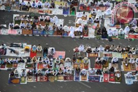 Shalat Ied Palembang Page 2 Small