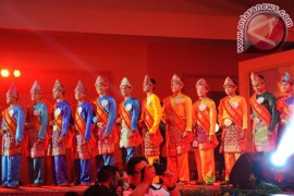 Grand Final Bujang Gadis Sumsel (BGSS) 2012 Page 1 Small