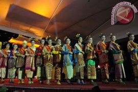 Grand Final Bujang Gadis Sumsel (BGSS) 2012 Page 2 Small