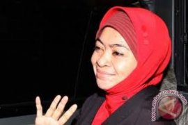 Wa Ode Dihukum 6 Tahun Penjara