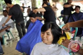 Kapan Waspada Rambut Rontok?
