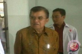 Jusuf Kalla Hadiri Wisuda UPB Pontianak