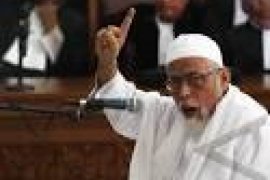 Ba&amp;#039;asyir Tidak Permasalahkan Dipindah ke Lapas Batu