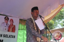 Pemprov Lebarkan Jalan Penas Tani