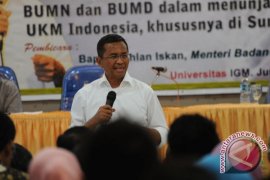 Dahlan Iskan berikan kuliah mahasiswa Indonesia di Peking 